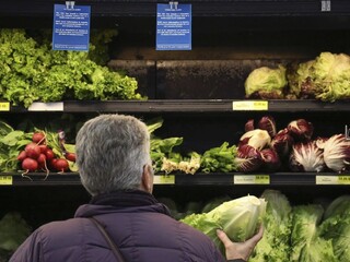 nákup zelenina supermarket 1140px (SITA/AP)